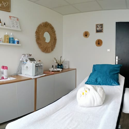 Prisca Institut Facialiste - Onglerie Villefranche-sur-Saône - Prisca Institut Facialiste - Photo Galerie - OneBooking