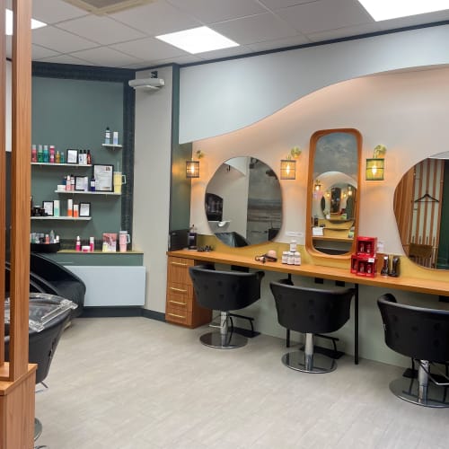 Diminu'Tif - Coiffure Saumur - Diminu'Tif - Photo Galerie - OneBooking