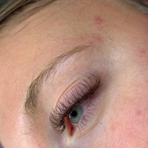 LB Glow - Sourcils & cils Tourcoing - LB Glow - Photo Galerie - OneBooking