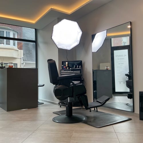 Studio 24 - Coiffure Lens - Studio 24 - Photo Galerie - OneBooking