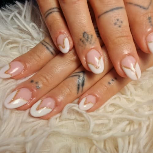 V Chloé Nails - Onglerie Rueil-Malmaison - V Chloé Nails - Photo Galerie - OneBooking