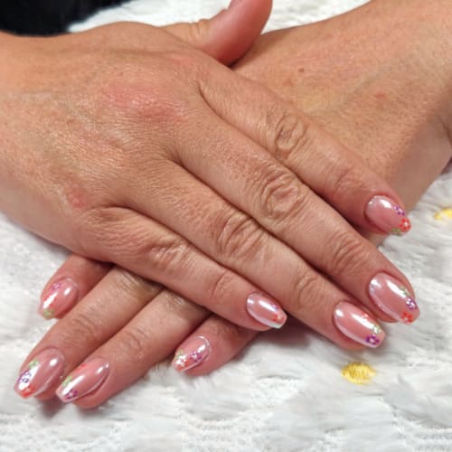 Laure Nail's 83 - Coiffure Toulon - Laure Nail's 83 - Photo Galerie - OneBooking