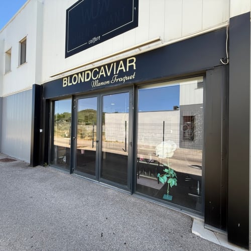 Blond Caviar - Coiffure Saint-Mitre-les-Remparts - Blond Caviar - Photo Galerie - OneBooking