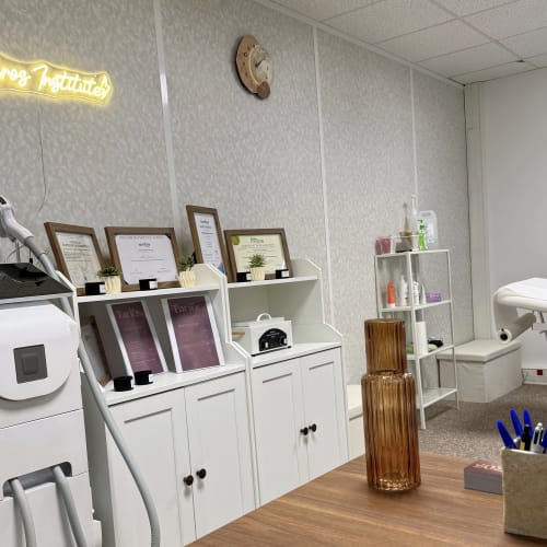KYROS INSTITUTE - Sourcils & cils Antony - KYROS INSTITUTE - Photo Galerie - OneBooking