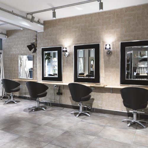 Tendances figaro - Coiffure Joué-lès-Tours - Tendances figaro - Photo Galerie - OneBooking