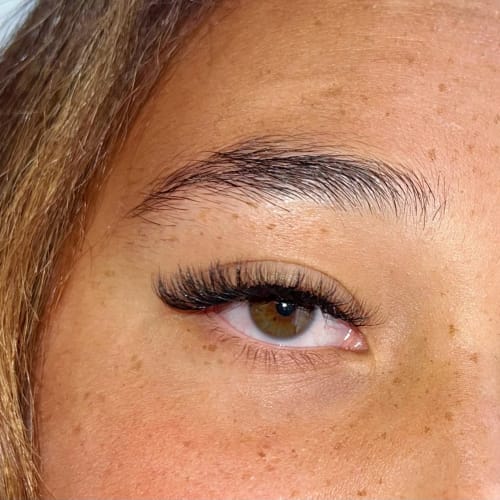 Kiss Beauty - Sourcils & cils Quimper - Kiss Beauty - Photo Galerie - OneBooking