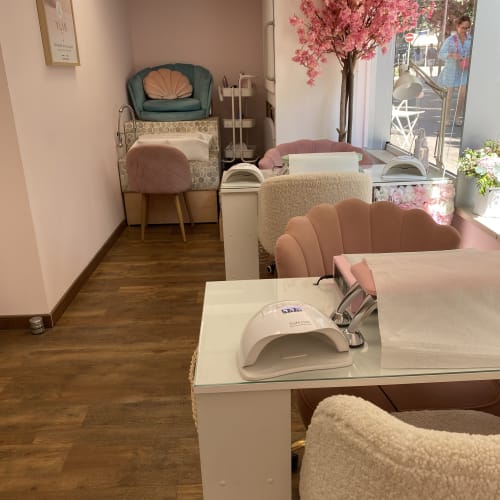 Nails Beauty By Marion - Institut de beauté Antibes - Nails Beauty By Marion - Photo Galerie - OneBooking