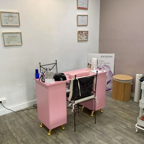 AM Beauty Institut De Beauté - Sourcils & cils Hyères - AM Beauty Institut De Beauté - Photo Galerie - OneBooking