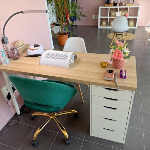 Mel & Cils : L'atelier des copines - Onglerie Villenave-d'Ornon - Mel & Cils : L'atelier des copines - Photo Galerie - OneBooking
