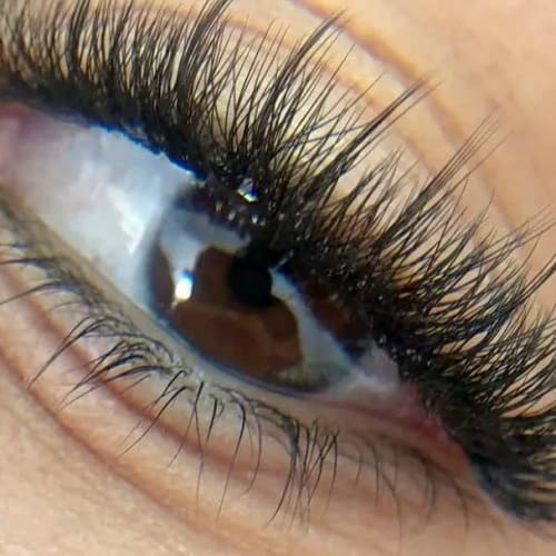 Lily K-Beauty - Sourcils & cils Arles - Lily K-Beauty - Photo Galerie - OneBooking