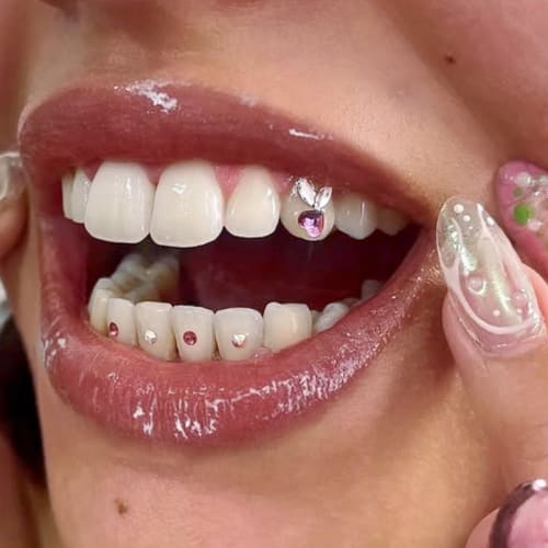 Lixie - Strass et Tâches de Rousseurs - Institut de beauté Montpellier - Lixie - Strass et Tâches de Rousseurs - Photo Galerie - OneBooking