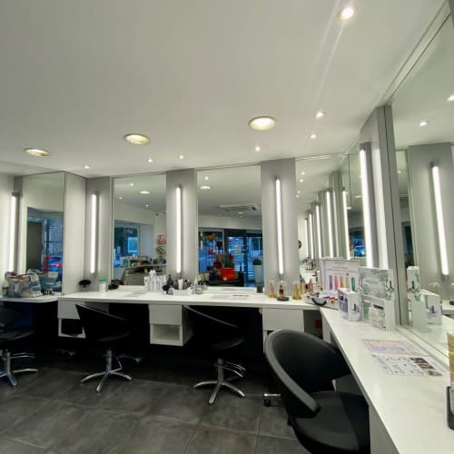 Home Color - Coiffure Cannes - Home Color - Photo Galerie - OneBooking