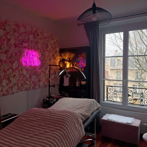 Tiphn Eyelash - Sourcils & cils Neuilly-sur-Seine - Tiphn Eyelash - Photo Galerie - OneBooking
