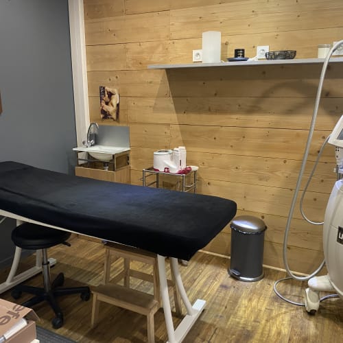 Telma Soin et Beauté - Onglerie Avignon - Telma Soin et Beauté - Photo Galerie - OneBooking