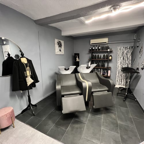 Hair Création M&L - Coiffure Milhaud - Hair Création M&L - Photo Galerie - OneBooking