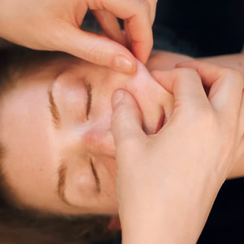 Hélène René-Aubin - Hypnothérapie, Kobido & Massage - Massage Rezé - Hélène René-Aubin - Hypnothérapie, Kobido & Massage - Photo Galerie - OneBooking