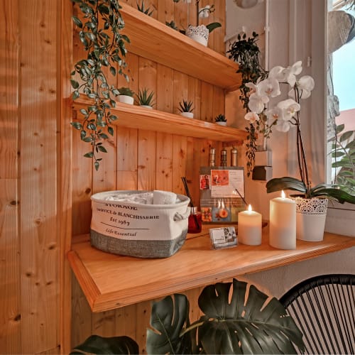 La Vermeillade Suites & SPAs - Massage Congénies - La Vermeillade Suites & SPAs - Photo Galerie - OneBooking