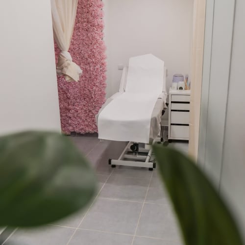 Maison Glory - Onglerie Paris - Maison Glory - Photo Galerie - OneBooking
