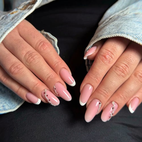 Mandyh Nails - Onglerie Nantes - Mandyh Nails - Photo Galerie - OneBooking