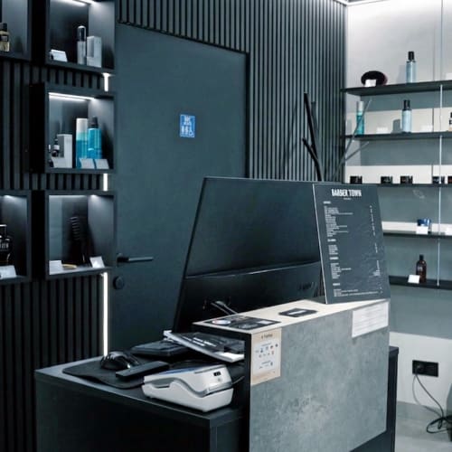 Barber Town Suresnes - Sourcils & cils Suresnes - Barber Town Suresnes - Photo Galerie - OneBooking