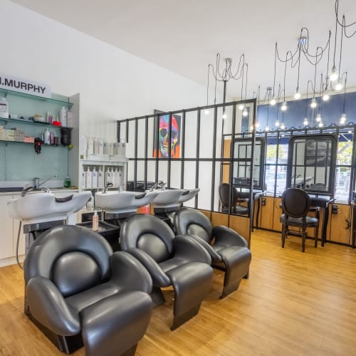 Chez Jules - Coiffure Clermont-Ferrand - Chez Jules - Photo Galerie - OneBooking