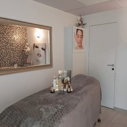 Antonia Beauté - Sourcils & cils Fréjus - Antonia Beauté - Photo Galerie - OneBooking