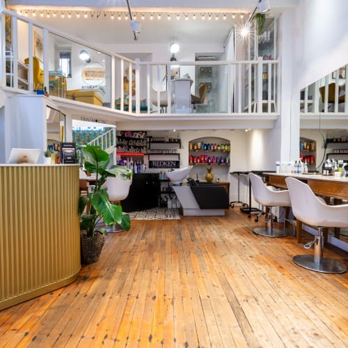 Sist’R Room - Coiffure Toulouse - Sist'R Room - Peyrolière - Photo Galerie - OneBooking
