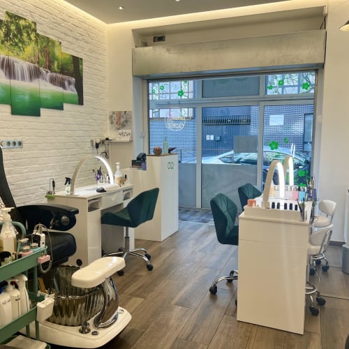 GREEN Nails - Onglerie Montreuil - GREEN Nails - Photo Galerie - OneBooking