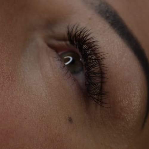 LÉA PERRAUD STUDIO - EXTENSIONS, TACHES DE ROUSSEURS & GRAINS DE BEAUTÉ, LASH & BROW LIFT - Institut de beauté Angers - LÉA PERRAUD STUDIO - EXTENSIONS, TACHES DE ROUSSEURS & GRAINS DE BEAUTÉ, LASH & BROW LIFT - Photo Galerie - OneBooking