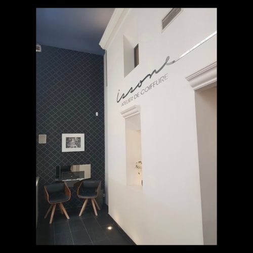 Issone - Atelier de coiffure - Onglerie Lyon - Issone - Atelier de coiffure - Photo Galerie - OneBooking