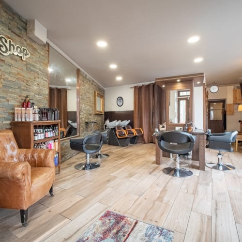 La Belle & le Barbu - Coiffure Montbrison - La Belle & le Barbu - Photo Galerie - OneBooking