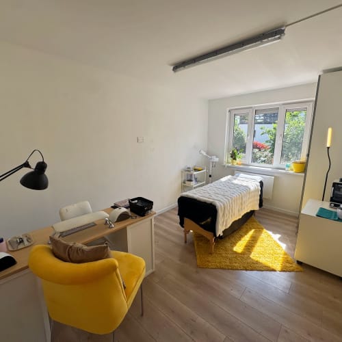 ART Signature - Onglerie Strasbourg - ART Signature - Photo Galerie - OneBooking