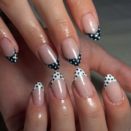 TrvBeauty - Onglerie Rennes - TrvBeauty - Photo Galerie - OneBooking