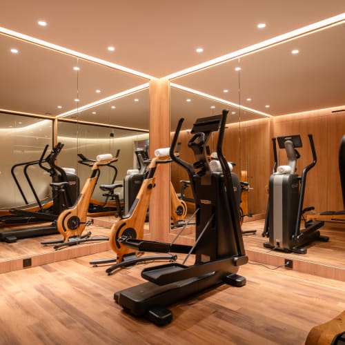 Spa des Lumières - Onglerie Versailles - Spa des Lumières - Photo Galerie - OneBooking