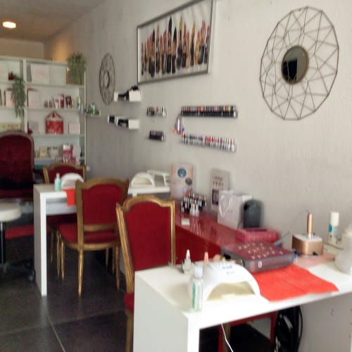5 Institut de Beauté - Coiffure Saint-Mitre-les-Remparts - 5 Institut de Beauté - Photo Galerie - OneBooking