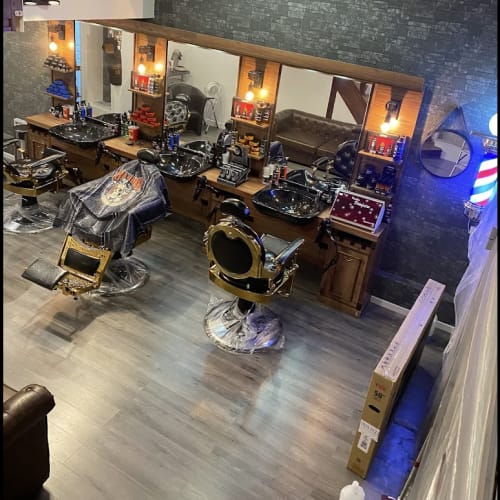 BARBER SHOP DIVISION 13 - Gotham Avenue - Coiffure Cachan - BARBER SHOP DIVISION 13 - Gotham Avenue - Photo Galerie - OneBooking