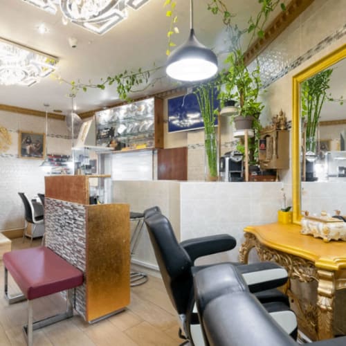 Royal Beauty - Onglerie Montreuil - Royal Beauty - Photo Galerie - OneBooking