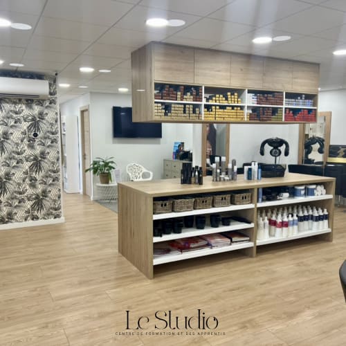Le Studio - Coiffure Mougins - Le Studio - Centre de Formation - Photo Galerie - OneBooking