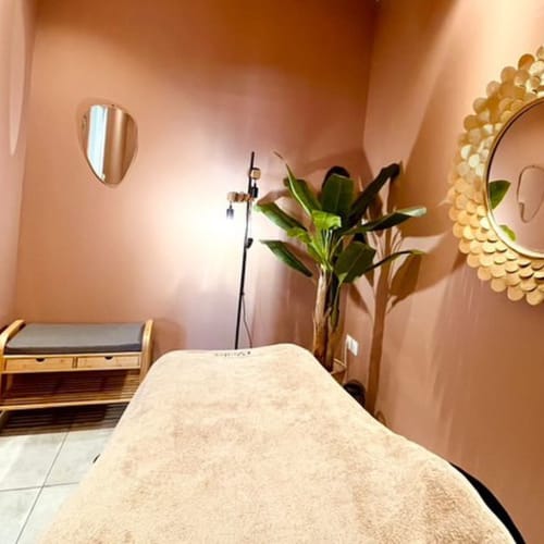 Beauty room - Coiffure Saint-Mitre-les-Remparts - Beauty room - Photo Galerie - OneBooking