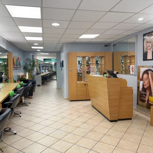 KEVA COIFFURE - Coiffure Brignoles - KEVA COIFFURE - Photo Galerie - OneBooking
