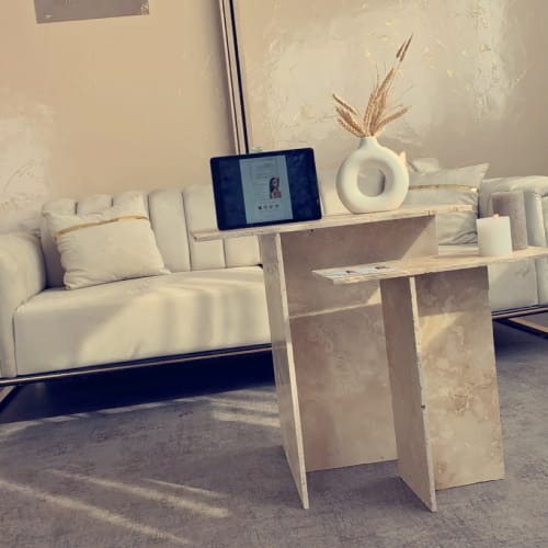 Glow House - Onglerie Mérignac - Glow House - Photo Galerie - OneBooking