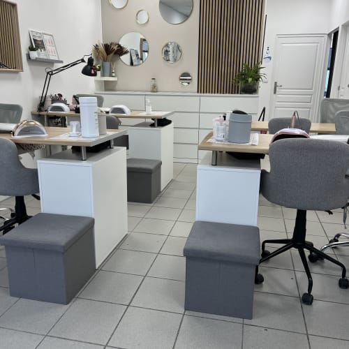 Les trésors de l‘ongle - Onglerie Rousset - Les trésors de l‘ongle - Photo Galerie - OneBooking