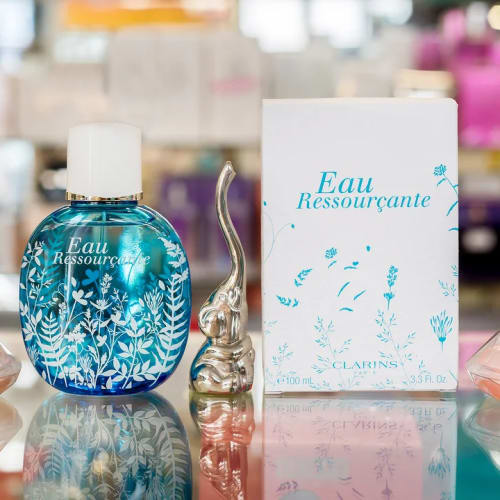 Parfums Beauté - Sourcils & cils Issy-les-Moulineaux - Parfums Beauté - Photo Galerie - OneBooking