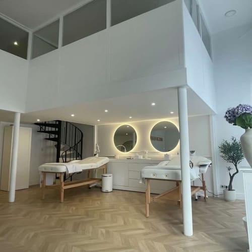 Maison Beauté (Institut Sourire) - Onglerie Lyon - Maison Beauté (Institut Sourire) - Photo Galerie - OneBooking