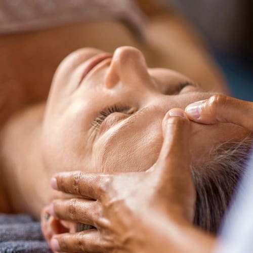 chez Nathalie à l'espace "Quiétude Massage" - Sourcils & cils Brest - chez Nathalie à l'espace "Quiétude Massage" - Photo Galerie - OneBooking