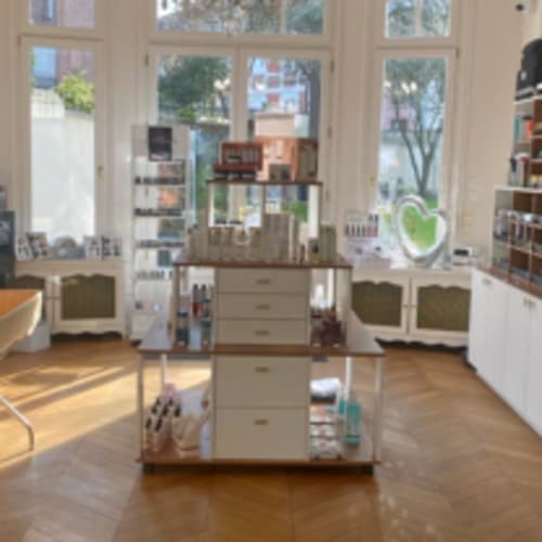 Institut Émeline Sautreau et l'Etoile d'Alicia - Coiffure Cambrai - Institut Émeline Sautreau et l'Etoile d'Alicia - Photo Galerie - OneBooking