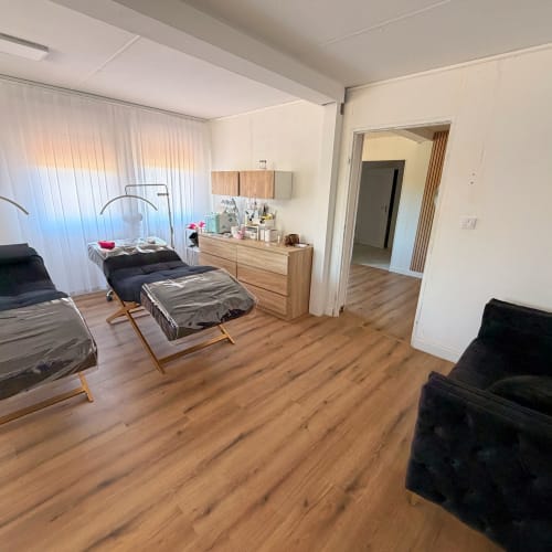 Lashes & Styles - Coiffure Saint-Mitre-les-Remparts - Lashes & Styles - Photo Galerie - OneBooking