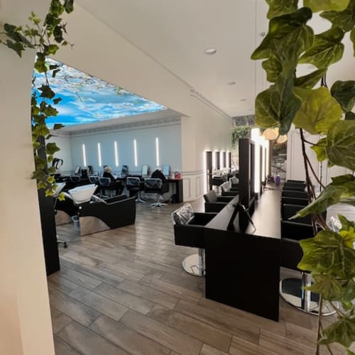 Alverson Coiffure - Onglerie Mulhouse - Alverson Coiffure - Photo Galerie - OneBooking