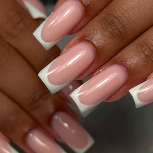 NOLIYA NAILZ - Sourcils & cils La Roche-sur-Yon - NOLIYA NAILZ - Photo Galerie - OneBooking