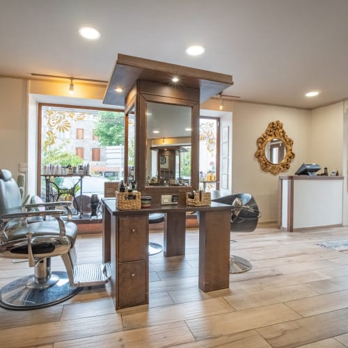 La Belle & le Barbu - Coiffure Montbrison - La Belle & le Barbu - Photo Galerie - OneBooking